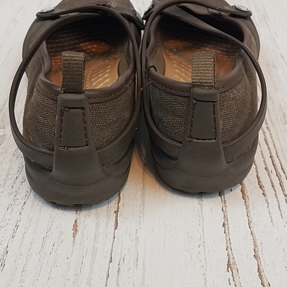 Crocs Slip on Criss Cross Mary Jane Shoe - Picture 6 of 8